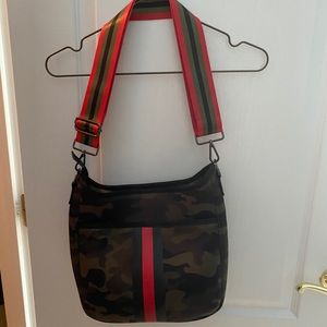 Haute shore crossbody